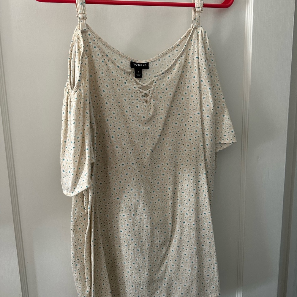 Torrid Cream Floral Cold Shoulder Top